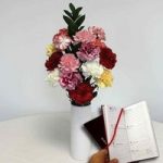 Mixed Christmas Carnations 15 Stems with Ceramic Vase plus Diary