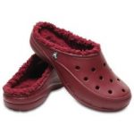 Crocs Freesail Plushlined Clogs – Garnet – Size 4