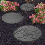 Greenfingers Recycled Rubber Leaf Stepping Stone – Slate Grey