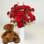 20 Red & Gold Carnations x 20 Stems Vase/Teddy